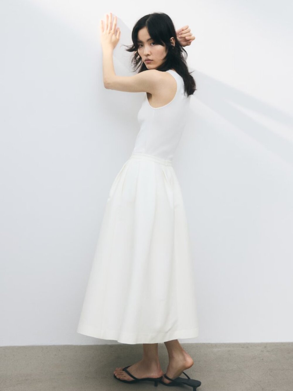 NWT Classic Circle Skirt Minimalist Office - Picture 4 of 4
